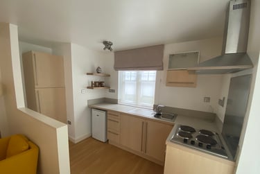 2 bed flat, Sandon Road, Bearwood, Birmingham, B178DP - Image 2