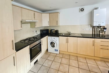 4 bed house, Chapel Court, Lenton, Nottingham, NG71HP - Image 4