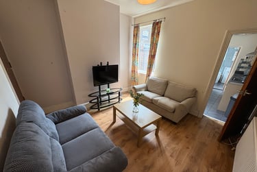 4 bed house, Tiverton Road - 4 bed, Selly Park, Birmingham, B296BU - Image 1