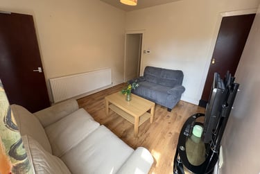 4 bed house, Tiverton Road - 4 bed, Selly Park, Birmingham, B296BU - Image 2