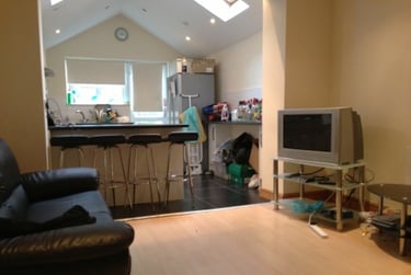 5 bed house, Hubert Road - 5 bed, Selly Park, Birmingham, B296DS - Image 3