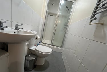 5 bed house, Hubert Road - 5 bed, Selly Park, Birmingham, B296DS - Image 9