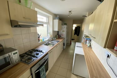 6 bed house, Dawlish Road, Selly Park, Birmingham, B297AS - Image 2