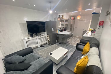 5 bed house, Daisy Road, City Centre, Birmingham, B169DZ - Image 1