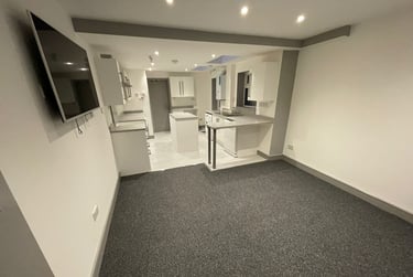 6 bed house, Exeter Road, Selly Park, Birmingham, B296EX - Image 2