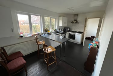 4 bed house, Hawton Crescent - 4 Bed Ex Bills, Lenton, Nottingham, NG81BZ - Image 1