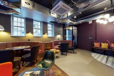 Classic Ensuite at Haymarket, 5 West Park Place, City Centre, Edinburgh, EH112EE - Image 8