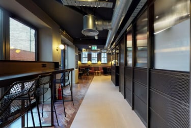 Classic Ensuite at Haymarket, 5 West Park Place, City Centre, Edinburgh, EH112EE - Image 5