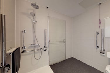 Superior En-suite at St James, 110 St James Road, Townhead, Glasgow, G40PS - Image 6