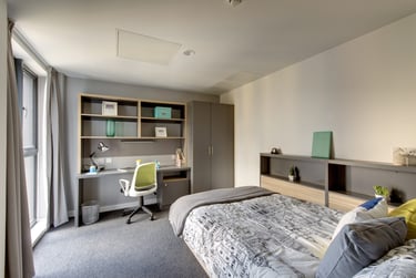 Deluxe Studio - Image 2