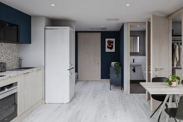 Premium One Bed Apartment - Image 5