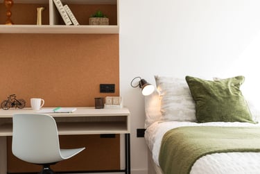 One Bed Apartment - Image 2