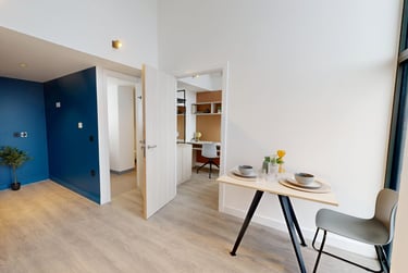 Premium One Bed Apartment - Image 4