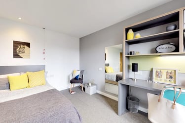 Superior En-suite at St James, 110 St James Road, Townhead, Glasgow, G40PS - Image 2