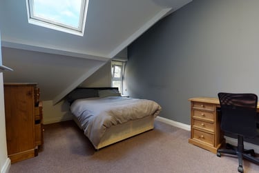 3 bed flat, Greenbank road, Greenbank, Plymouth, PL48NH - Image 2