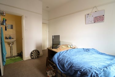 9 bed house, Alexandra Road, Lipson, Plymouth, PL47EE - Image 3