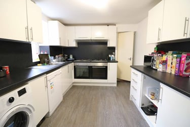 9 bed house, Alexandra Road, Lipson, Plymouth, PL47EE - Image 8