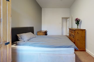 2 bed flat, Greenbank road, Greenbank, Plymouth, PL48NH - Image 11
