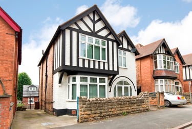 8 bed house, Rolleston dr, Lenton, Nottingham, NG71JT - Image 1