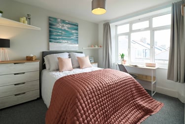 6 bed house, Carlton Terrace, Lipson, Plymouth, PL48PR - Image 2