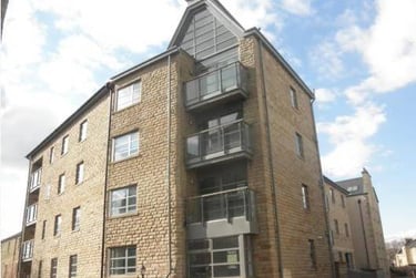 3 bed flat, Tudor Court, City centre, Lancaster, LA11AR - Image 1