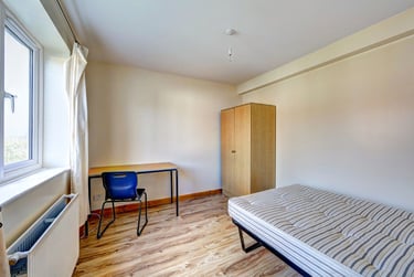 6 bed house, Addison Gardens south kingston, Near university, Kingston, KT58DW - Image 8