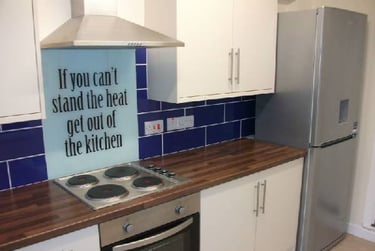 4 bed house, Victoria Road, Near university, Middlesbrough, TS13HX - Image 2