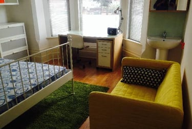 9 bed house, Alfreton road, Arboretum, Nottingham, NG73PE - Image 1