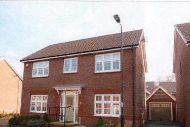 5 bed house, Leader Street, Stoke park, Bristol, BS161GR - Image 1