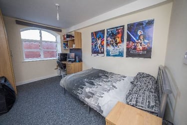 3 bed flat, Deacon House, Near university, Leicester, LE27EF - Image 2