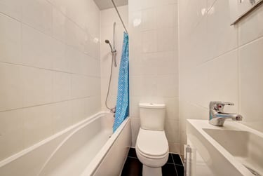 4 bed house, Portland Road, Kingston upon thames, Kingston, KT12SH - Image 2