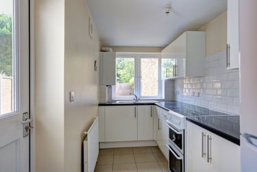 4 bed house, Portland Road, Kingston upon thames, Kingston, KT12SH - Image 1