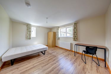 6 bed house, Gordon Road, Kingston upon thames, Kingston, KT26BS - Image 2