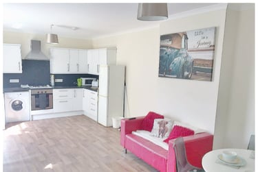 2 bed flat, Baring Street, Greenbank, Plymouth, PL48NG - Image 5