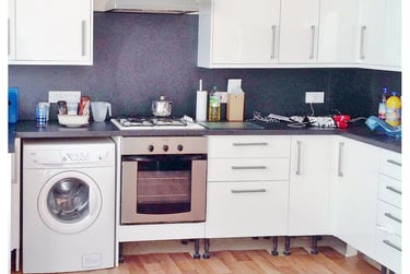 2 bed flat, Baring Street, Greenbank, Plymouth, PL48NG - Image 6