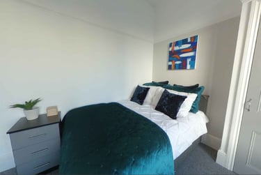 6 bed house, Trematon Terrace, Mutley, Plymouth, PL46QS - Image 3
