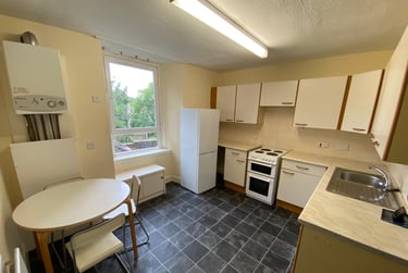 2 bed flat, 13 Benvie Road, West end, Dundee, DD22LG - Image 4