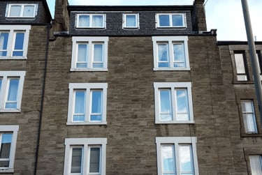 2 bed flat, 13 Benvie Road, West end, Dundee, DD22LG - Image 1