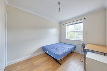 3 bed flat, Leather Market, City Centre, London, SE13HS - Image 3