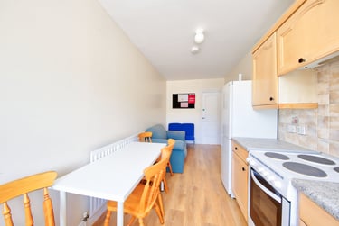 3 bed flat, Leather Market, City Centre, London, SE13HS - Image 5