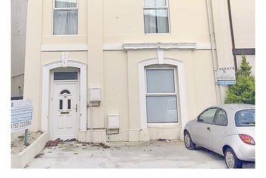 3 bed house, Hill Park Crescent, North hill, Plymouth, PL48JP - Image 1