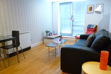 2 bed flat, Upper College Street, City centre, Nottingham, NG15BJ - Image 1