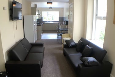 6 bed house, Greenbank Avenue, Lipson, Plymouth, PL48PS - Image 4