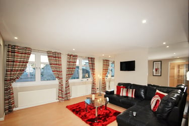 3 bed flat, Grandholm Crescent Bridge Of Don, City centre, Aberdeen, AB228BA - Image 2