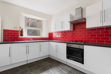 8 bed house, Connaught Avenue, Mutley, Plymouth, PL47BX - Image 2
