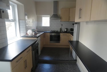 5 bed house, Mildmay Street, Near university, Plymouth, PL48NE - Image 2