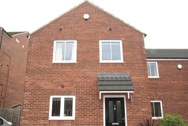 3 bed house, Sandringham Court, City Centre, York, YO318AB - Image 2