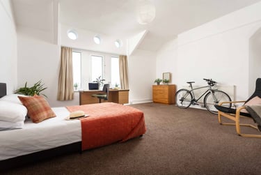 10 bed house, Houndiscombe Road, Mutley, Plymouth, PL46HQ - Image 1