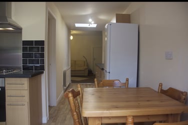 3 bed house, Catherine Street, Swansea, SA14JT - Image 4