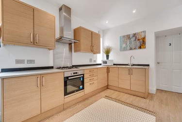 3 bed flat, Ford Park Road, Mutley, Plymouth, PL46QY - Image 3
